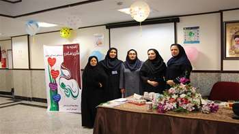 بزرگداشت تغذیه با شیر مادر